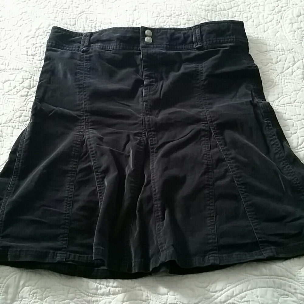 Athleta corduroy skirt